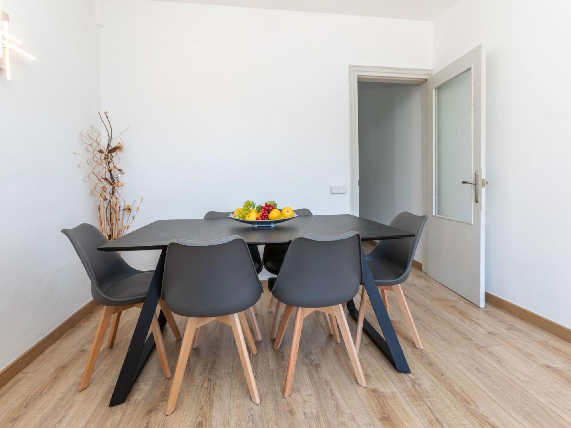 Apartment Eixample Esq Rocafort Diputacio By Interhome Барселона Екстер'єр фото